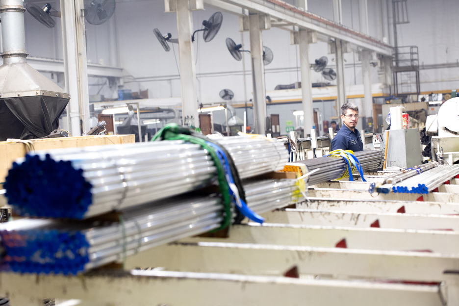 Signs That It’s Time to Consider Switching Metal Suppliers: Insights from Banner Industries – A Precision Ground Bar Supplier in Tucson, Arizona